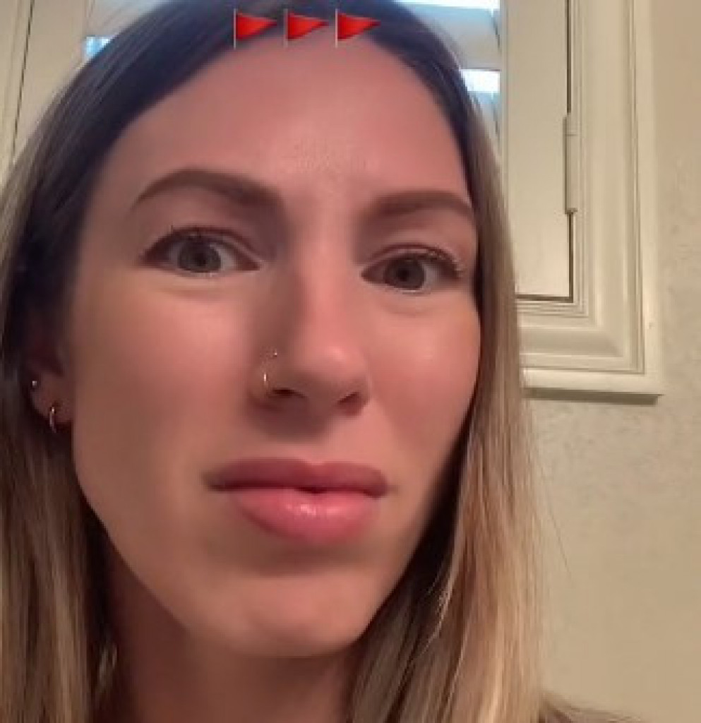 Došla prvi put kod momka u stan, pa zbrisala glavom bez obzira: Zbog onog što je videla u kupatilu pao joj mrak na oči, "beži, nema logičnog objašnjenja", savetuju joj