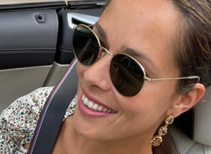 Ana Ivanović održala modnu lekciju: Cvetna haljina i sandale koje su must have ovog leta oduševile žene
