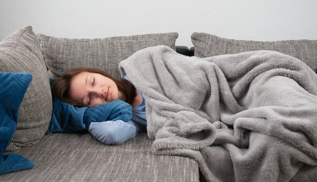 Smršajte zatvorenih očiju: Uloga sna pri gubitku kilograma je važnija nego što mislite, otkrivamo i zašto