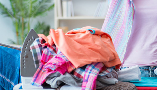 Stavite ovo u veš mašinu i odeća vam se skoro uopšte neće gužvati: Trik koji će vam olakšati peglanje veša