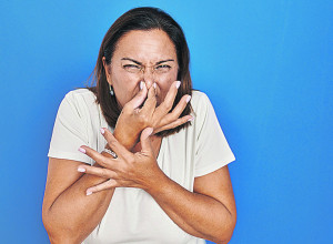 Slobodno se najedite belog luka: Uz ove trikove neće vam smrdeti iz usta!