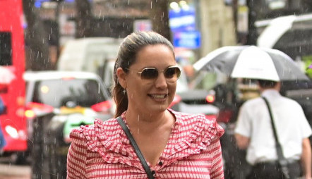 Najbolje haljine za punije žene: Poznata lepotica se ugojila, obožava ove modele, kilogrami joj ništa ne mogu