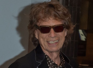 Danas slavi 80. rođendan: Ima osmoro dece sa pet žena, a nedavno je verio balerinu (36) i ne planira da se zaustavi