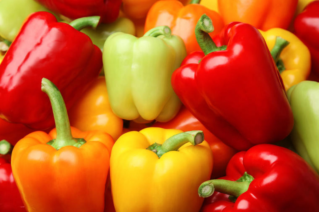 IMA VIŠE VITAMINA C OD LIMUNA Žute, zelene ili crvene, evo koja paprika je najzdravija