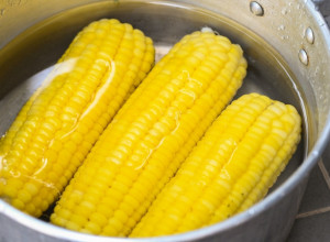 Skuvajte kukuruz za 10 minuta: Dodajte samo jedan sastojak iz frižidera i gotov je za tren