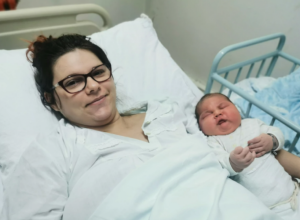 "Mnogo sam jela slano": Majka "bebe džina" progovorila o trudnoći, nije bilo naznaka da će mali Pavle biti toliki