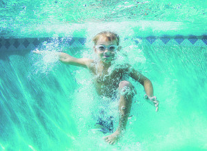 Pravilo 30 sekundi spasava život: Ruski stručnjak propisao mere opreza kraj vode koje je važno zapamtiti