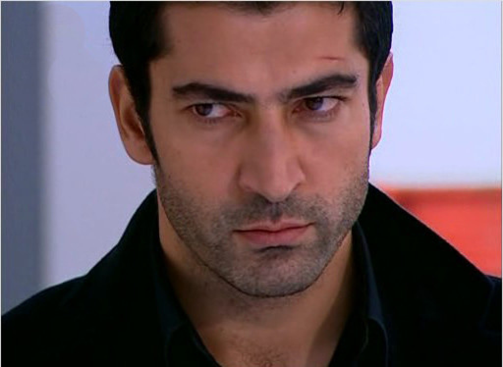 Kenan Imirzalioglu, turski Grof Monte Kristo nikad iskreniji: Nisam gej, gajim ljubičice i slušam "Metaliku"