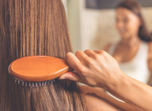 Masna kosa je ženska noćna mora: Uvedite ovu bjuti rutinu i rešite se ovog problema