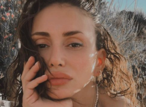 Emina Jahović bez trunke šminke: Njena prirodna lepota je oduševila pratioce, razoružava osmehom