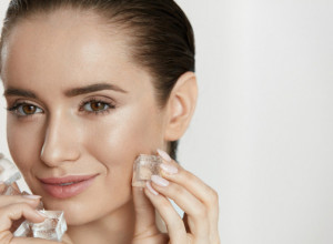 Hlađenje kože ledom je najbolja stvar za vaš ten: Ovaj tretman deluje trenutno i najjeftiniji je