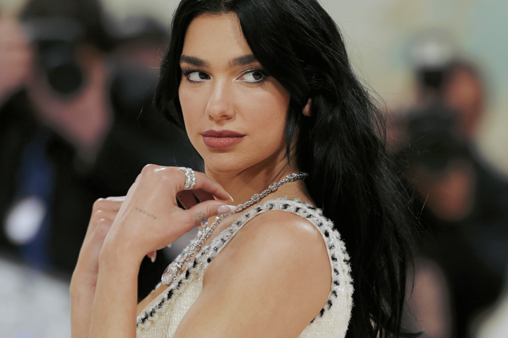 Dua Lipa je neprepoznatljiva: Najomraženija Albanka u Srbiji iznenadila svojim novim izgledom, mišljenja su podeljena
