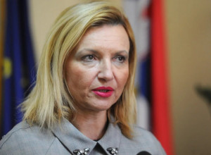 ZARAZA PREKO KLIME I TUŠEVA Doktorka Jovanović pozvala na oprez na letovanju, opasna bakterija kosi ljude