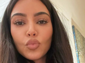 Kim Kardašijan iznenadila javnost: Kežual stajling za desetku, ali torbica koju je ponela je ukrala svu pažnju
