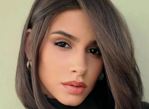 Maksi bob kao najtraženija frizura ove jeseni: Trend inspirisan supermodelima devedesetih zavladao bjuti svetom