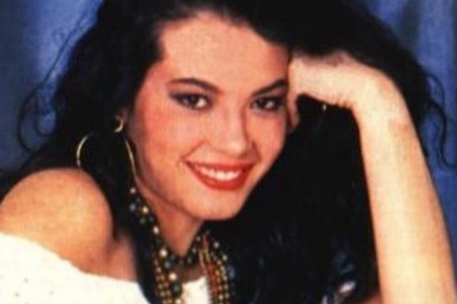 U šestoj deceniji grmi: Legendarna Kasandra pohvalila se izvajanim telom na kom joj mogu pozavideti tinejdžerke