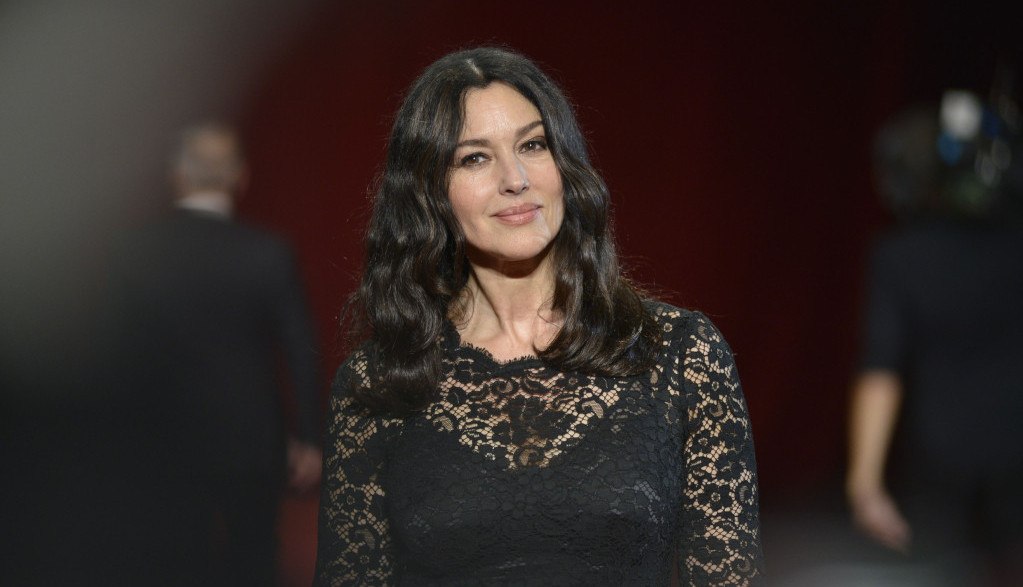 Monika Beluči pokazala novog partera: Pojavili su se na crvenom tepihu, a sve oči su bile uprte u nju umesto u poznatog režisera