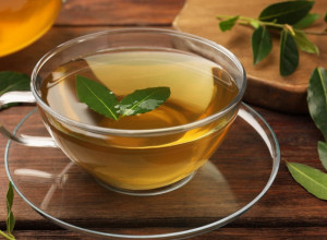 Recept za sirup od lovora: Narodni lek koji umiruje kašalj, a odmah možete da ga pijete!