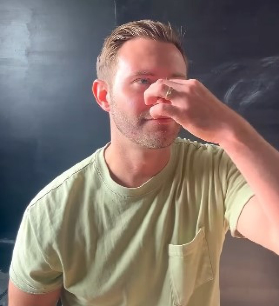 Trik od par sekundi otkriva ozbiljnu bolest: Ukoliko bez problema uradite ovu vežbu vaš mozak radi kako treba