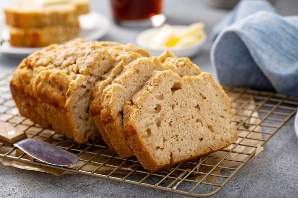 Recept za pivski hleb: Nema kvasca, mešenja i narastanja, brzo je gotov, a mekan kao duša!