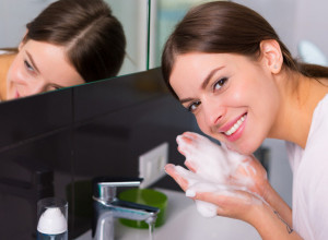 Stalno se budite otečeni? Doktorka otkriva razloge za nadutost lica, a jedan je posebno opasan