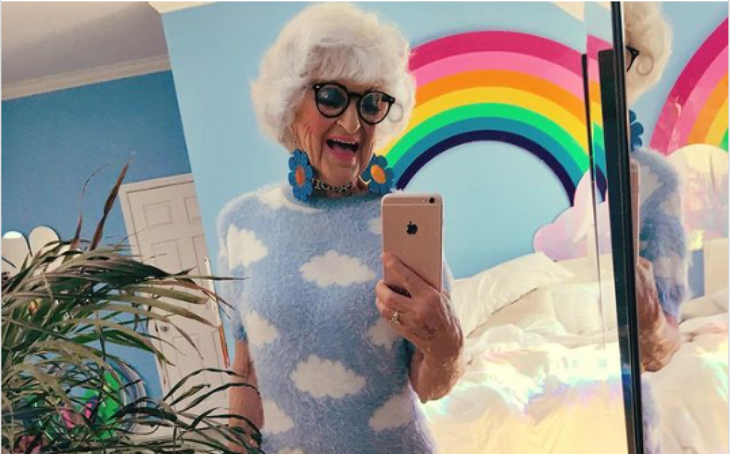 Super baka mlati pare: Napunila je 95 godina i najstarija je na Instagramu, a zarađuje 8.000 evra po objavi!