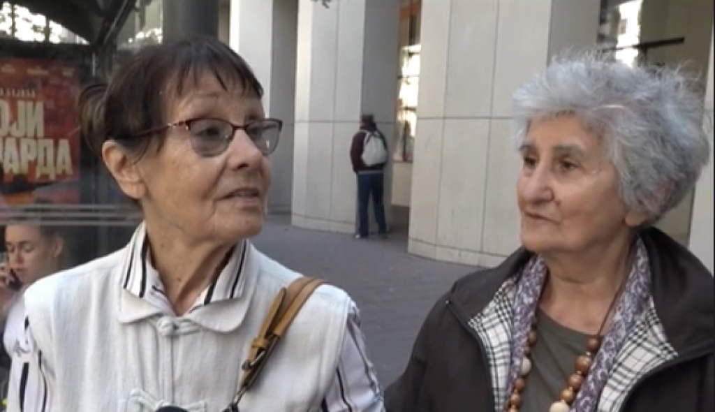 Ovo treba da vide sve žene u Srbiji: Beograđanke izvele drugaricu da proslave njen 87. rođendan i pokazale kako izgleda iskreno prijateljstvo (VIDEO)