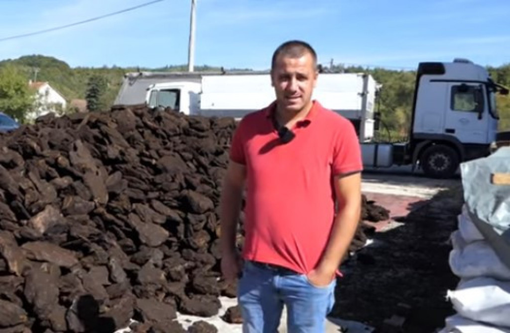 "To nije žena, nego zmija": Stekao veliko bogatstvo ali zbog Instagrama ostao sam sa četvoro dece