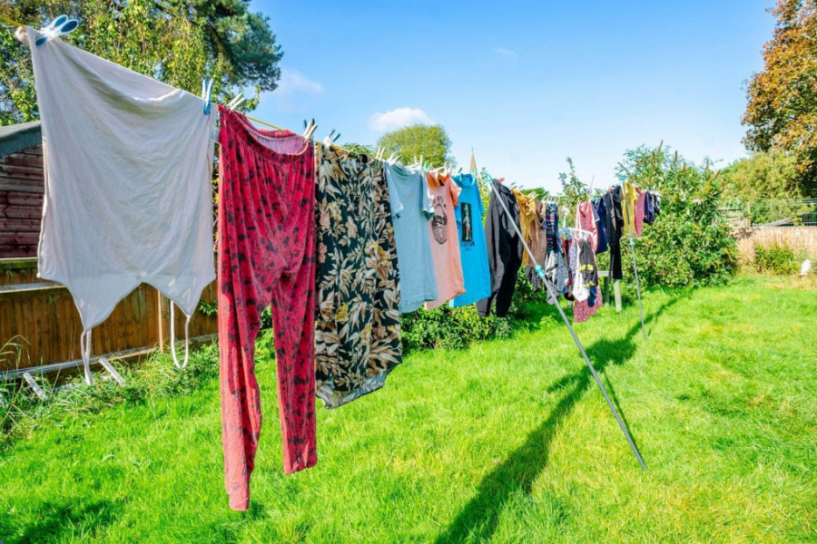 Svi pogrešno peremo i sušimo veš: Leti brzo izbledi, nikada ga ne cedite