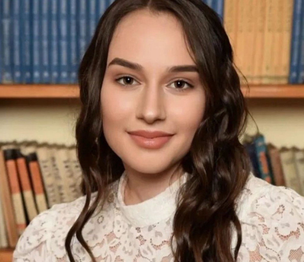 Bežeći od brata i maćehe nasilnika završila u rukama silovatelja: Mučna životna priča ćеrkе poznatog kompozitora, "dve godine sam spavala ispod kreveta"