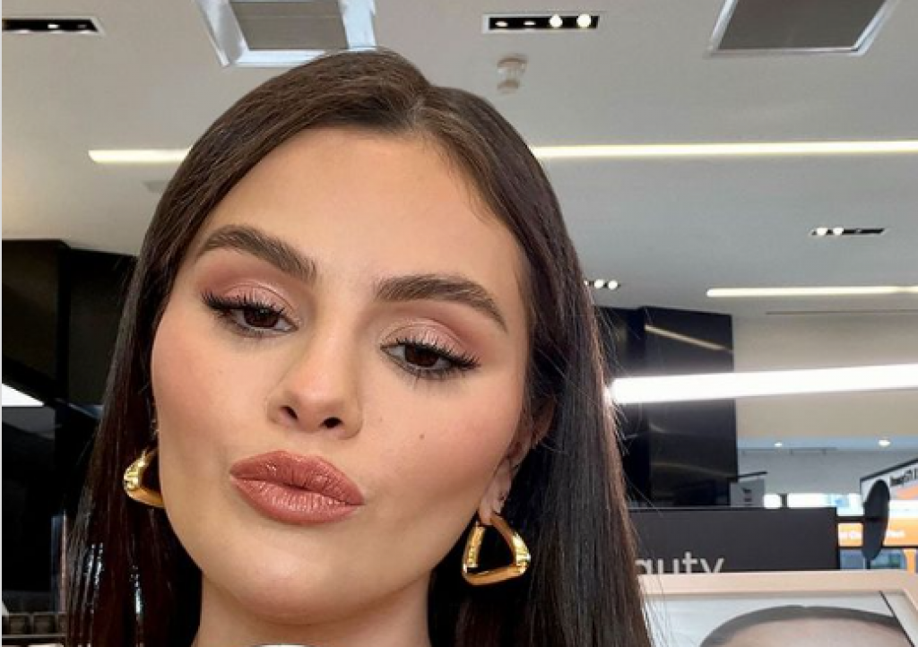 Lob je novi trend! Frizura Selene Gomez savršena je za dame koje žele promenu, ali ne drastičnu, i još je laka za održavanje
