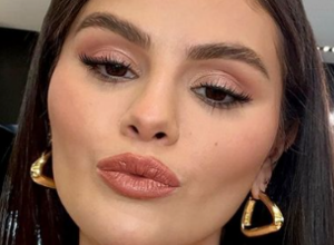 Lob je novi trend! Frizura Selene Gomez savršena je za dame koje žele promenu, ali ne drastičnu, i još je laka za održavanje
