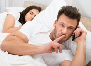 Žena mi se zapustila i nagojila, pa sam započeo aferu sa svastikom: Tražeći utehu, nesrećni muž "dirnuo u osinjak"