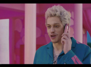 Smeh do suza: Bivši dragi Kim Kardašijan snimio urnebesnu parodiju hit filma "Barbie", pošteno ismejao samog sebe!