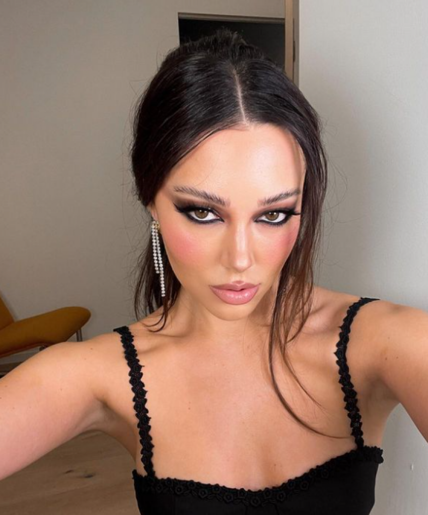 Bjuti trik koji je oduševio žene: Evo kako da postignete "smokey eyes" izgled za samo 60 sekundi