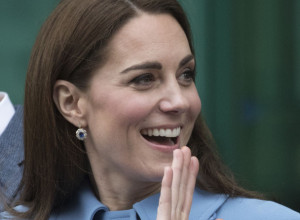 Posle tri porođaja Kejt Midlton ima savršenu liniju: Njena tajna je u ovoj salati, koja je zaludela žene širom sveta