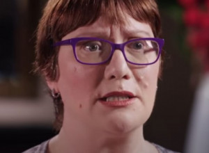 Otac je silovao od 4-te godine: Na sudu zanemeli kad je žena progovorila glasom devojčice