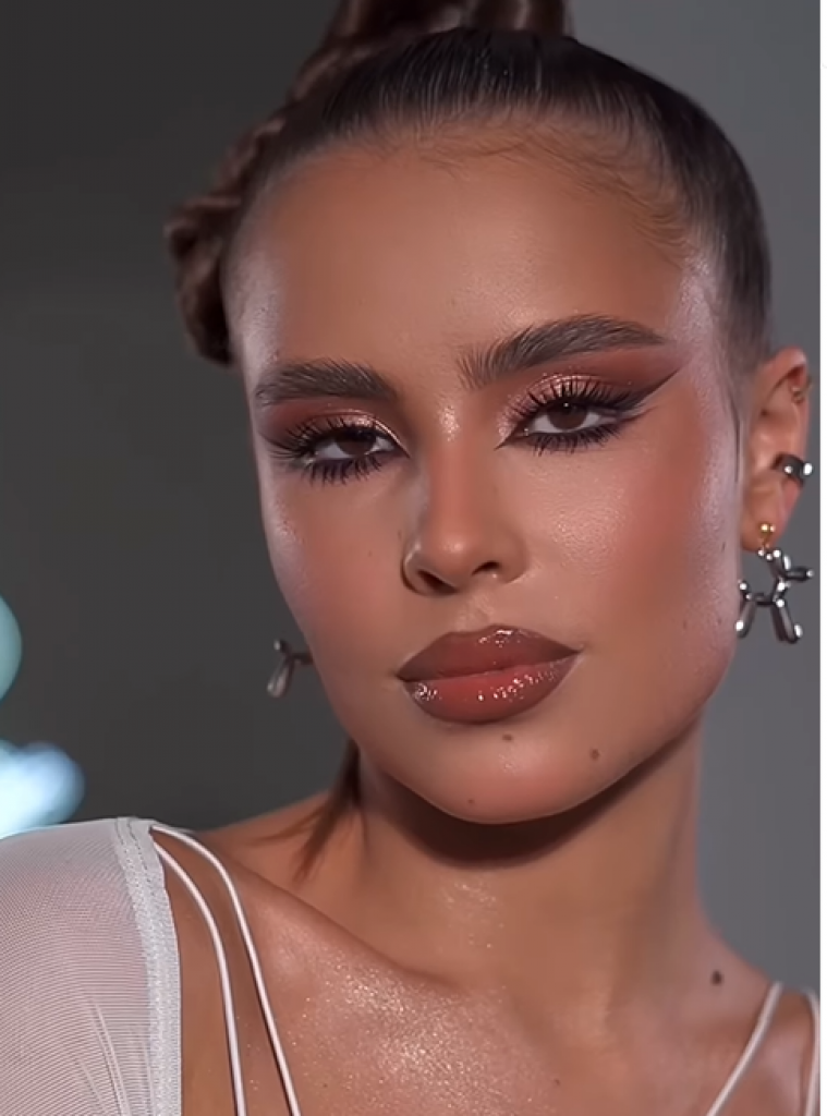 Nikad lakše do iscrtavanja ajlajnera na unutršanjoj strani oka: Trik kako da ga savršeno izvučete bez razmazivanja