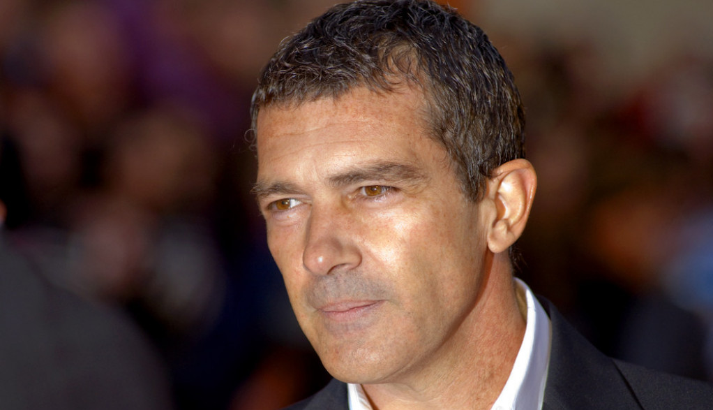 Latino zavodnik neprepoznatljiv: Antonio Banderas iznenadio novim imidžom, kako se vama dopada?
