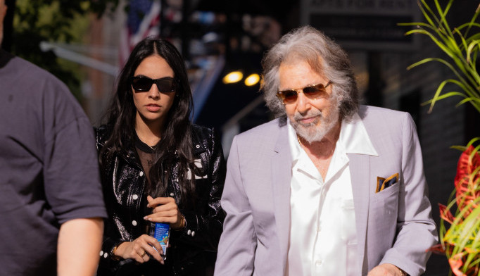 Važne odluke donosiće zajedno: Al Paćino i njegova devojka postigli dogovor o starateljstvu