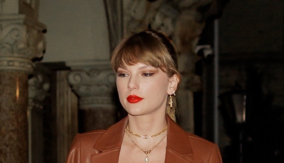 Uspon kraljice šou-biznisa: Obožavaoci će više saznati o životu američke dive Tejlor Svift kroz biografski strip