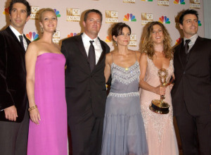 Oglasila se Čendlerova bivša devojka povodom njegove smrti: Napisala je dirljivu oproštajnu poruku na zvaničnoj stranici serije „Prijatelji“