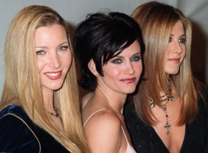 Još ne mogu da veruju da je istina: Dženifer Aniston, Kortni Koks i ostale kolege skrhani su zbog smrti Metjua Perija