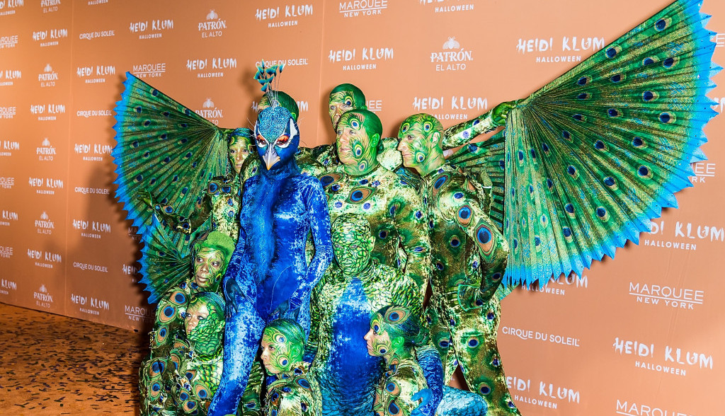 Hajdi Klum potvrdila titulu kraljice Noći veštica: Deset osoba joj trebalo za kostim, a tek da vidite njenog muža