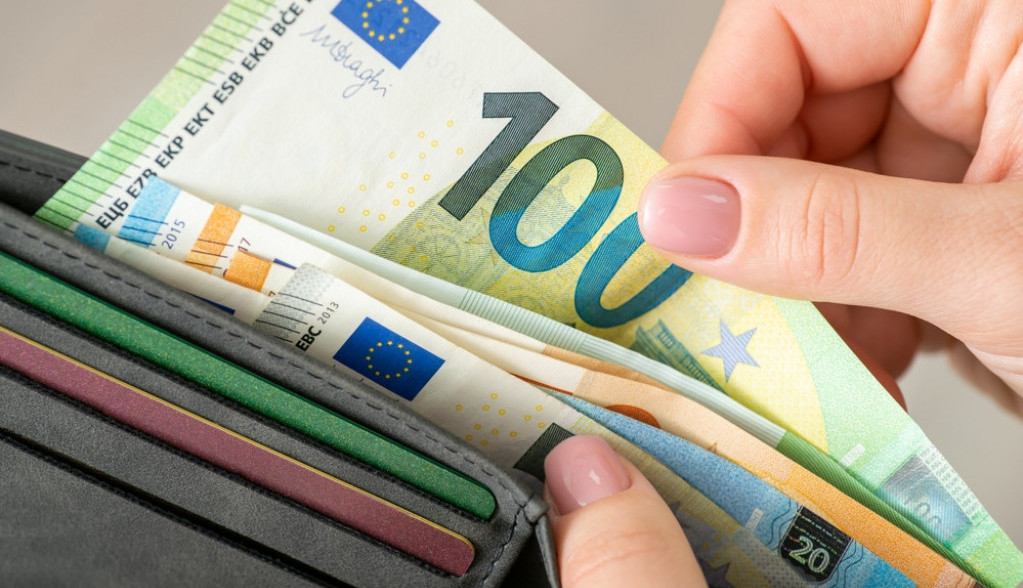 Da uvek imate para: Izračunajte koje boje treba da bude vaš novčanik kako bi vam uvek bio pun