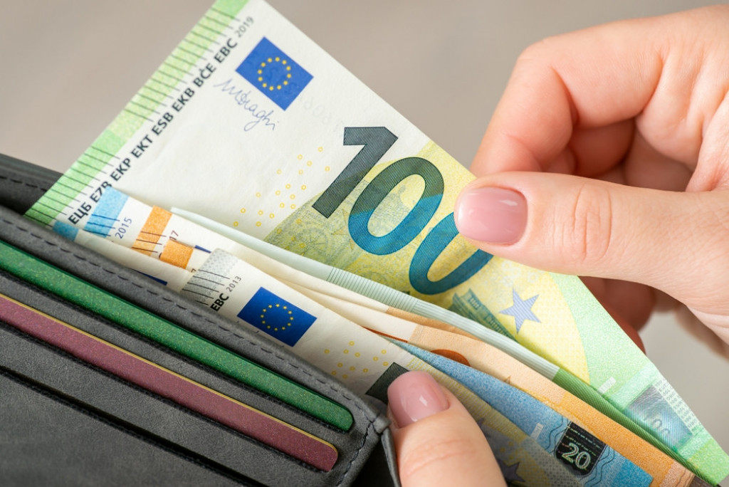 Da uvek imate para: Izračunajte koje boje treba da bude vaš novčanik kako bi vam uvek bio pun