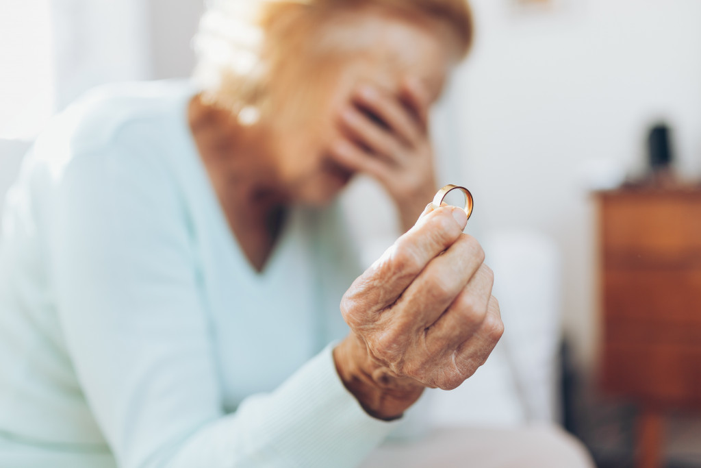 Kad proradi južnjačka krv: Deka (99) se razvodi od 96-godišnje supruge - Saznao da ga je prevarala pre šest decenja