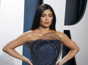 Baba devojka i devojka baba: Evo zašto mlađe generacije izgledaju mnogo starije nego što jesu