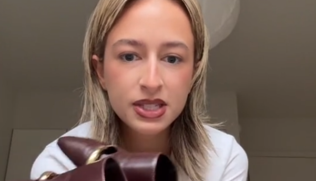 Mislite da ste videli sve? Kladimo se da ne znate da postoje ovakve cipele, imaju zlatne pirsinge i to nije sve!