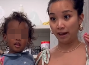 "Osećam se tako loše": Tužna mama se poverila ćerkici nakon "incidenta", njena reakcija je oborila s nogu - preslatko!